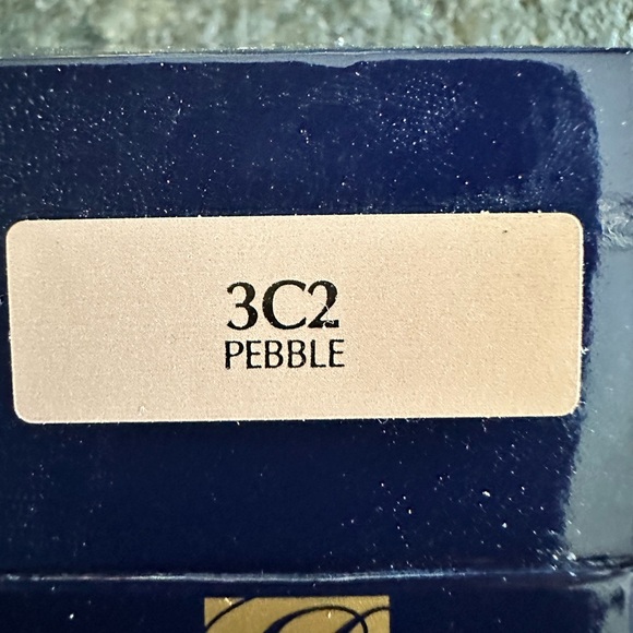 ESTÉE LAUDER FUTURIST SKIN TINT SERUM - PEBBLE 3C2 - Picture 6 of 6